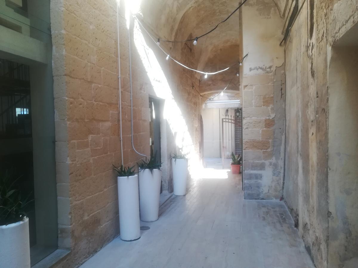 Dimora Dell'Artista Bed and Breakfast Λέτσε Εξωτερικό φωτογραφία