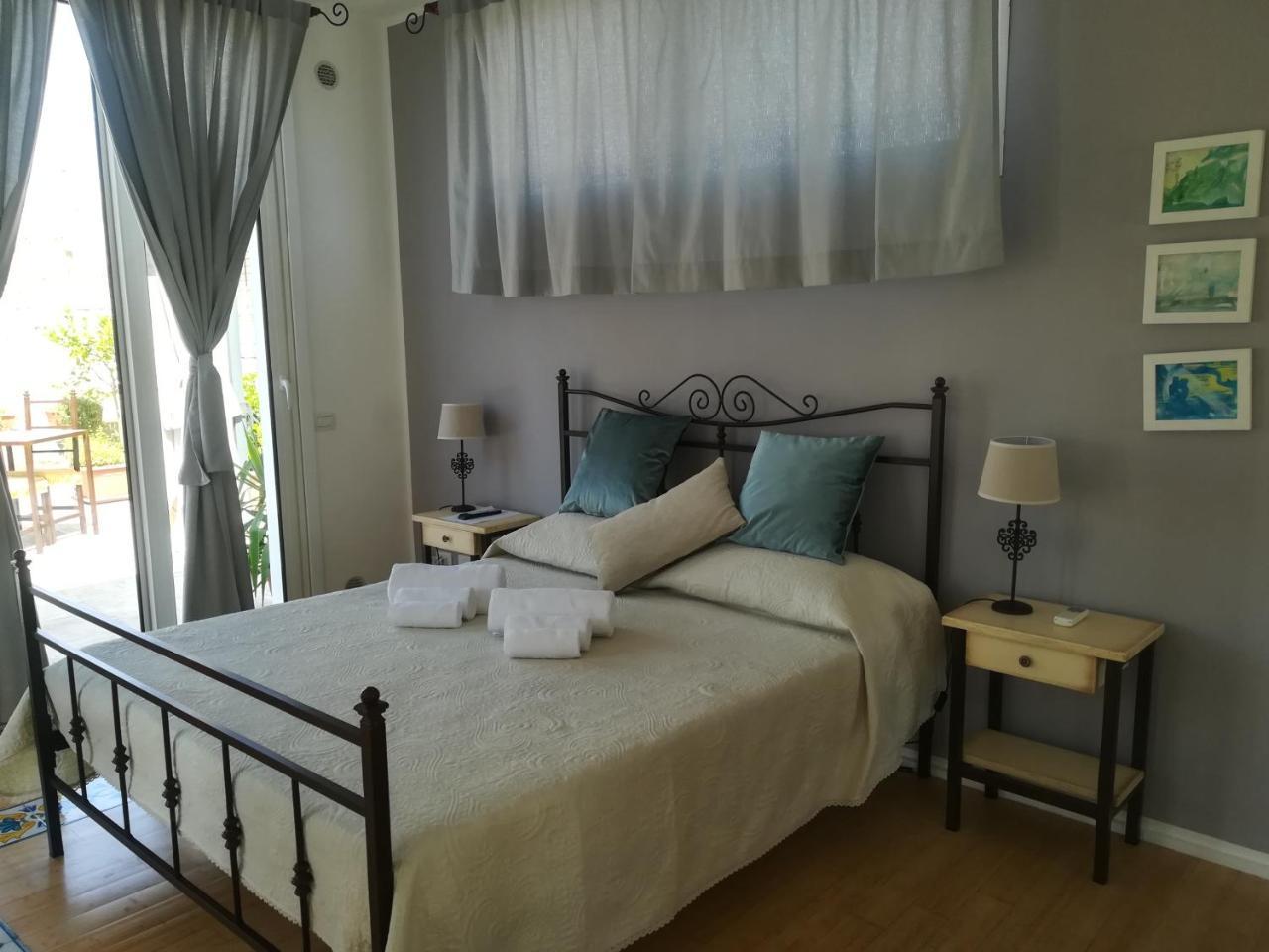 Dimora Dell'Artista Bed and Breakfast Λέτσε Εξωτερικό φωτογραφία