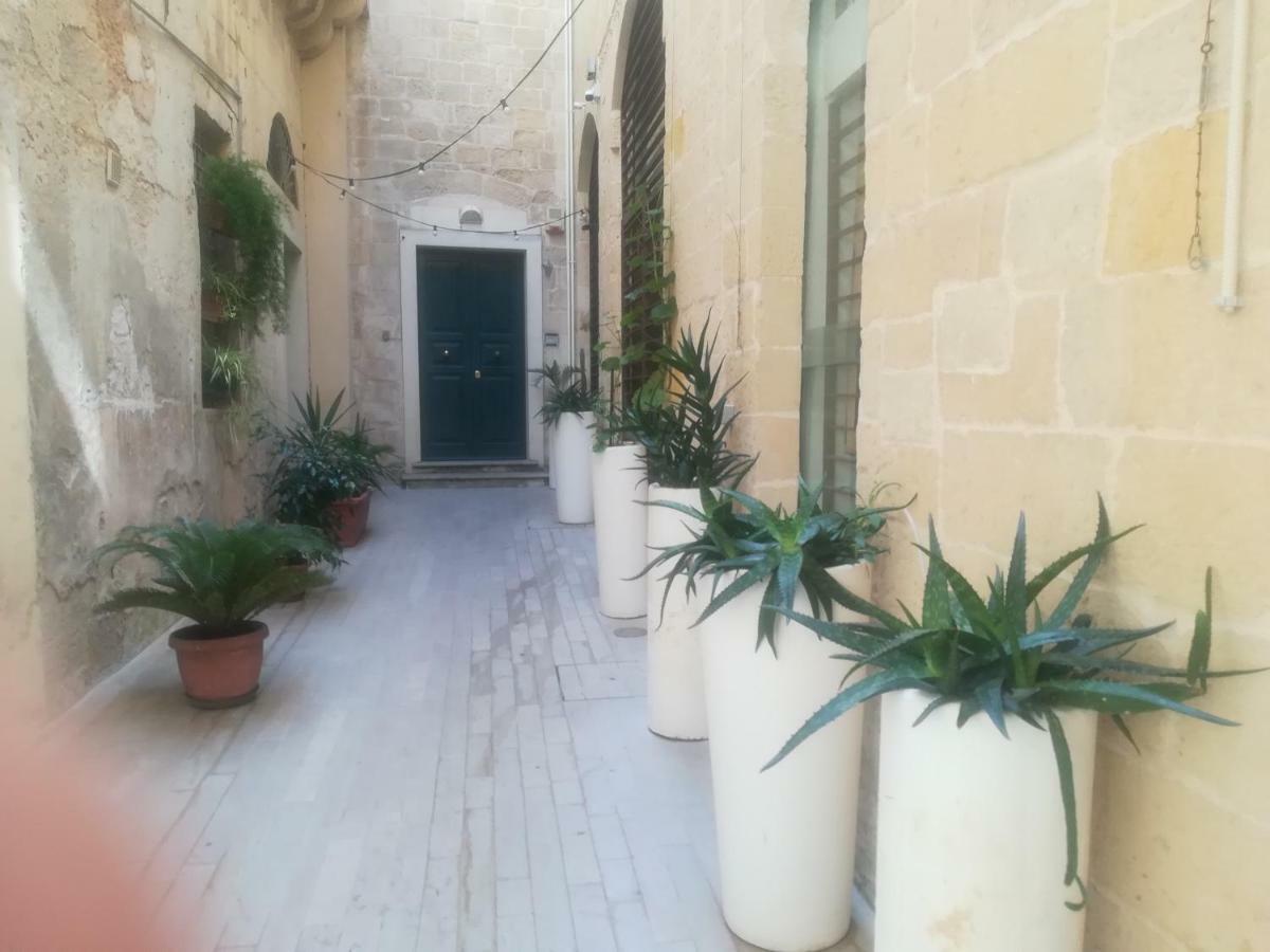 Dimora Dell'Artista Bed and Breakfast Λέτσε Εξωτερικό φωτογραφία