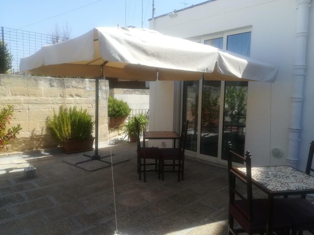 Dimora Dell'Artista Bed and Breakfast Λέτσε Εξωτερικό φωτογραφία